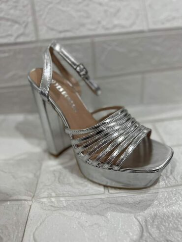 Sandale: Papuce 2300 — 2