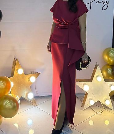 veçer donları: Qırmızı ziyafət geyimi - Model: Peplum üstlü, asimmetrik detalla — 2