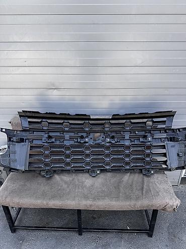 Автозапчасти: Решетка радиатора Chevrolet 2023 г., Б/у, Оригинал — 4