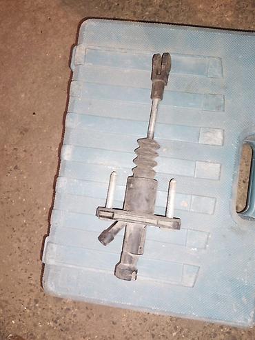 Ötürücü qutuların detalları: Avtomobil üçün debriyaj baş silindri (clutch master cylinder) - — 1