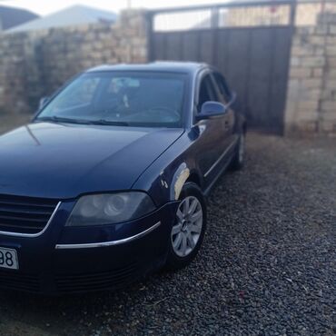 Volkswagen: Volkswagen Passat: 1.8 l | 2000 il Sedan