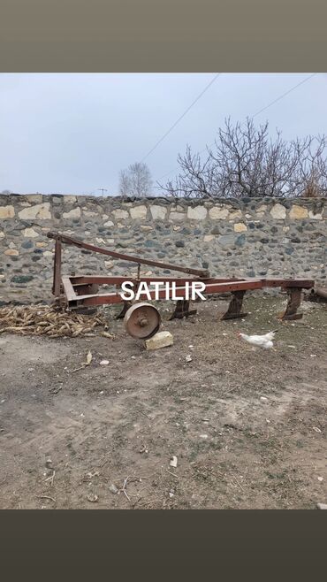 İnkubatorlar: Ağır iş üçün kənd təsərrüfatı kotanı (traktor üçün qoşqu tipli)
