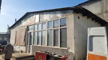 офисное помещение ош: Продаётся готовое помещение под общепит. Особенности и планировка: -