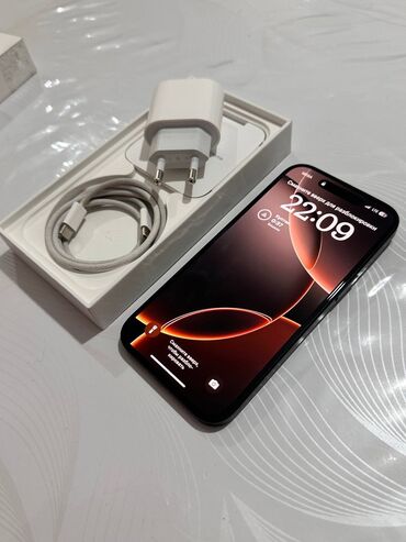 Apple iPhone: IPhone 15, Б/у, 128 ГБ, Black Titanium, Зарядное устройство, Защитное стекло, Кабель, 93 %