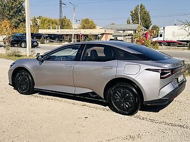 wuling mini ev: Toyota bZ3: 2023 г., Электромобиль, Седан — 9