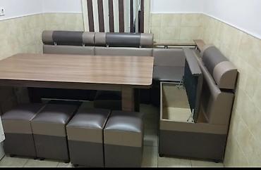 silver kitchen: Кухонный уголок с обеденным столом и пуфами Комплектация: - угловой — 3