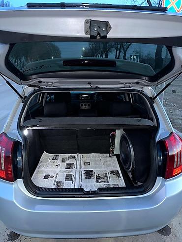 Toyota: Toyota Corolla: 2003 г., 1.5 л, Автомат, Бензин, Хэтчбэк — 10