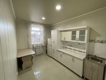 аренда кухня: 110 м², 4 комнаты, Парковка, Забор, огорожен
