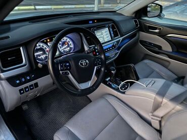 Toyota: Toyota Highlander: 2017 г., 3.5 л, Автомат, Бензин, Кроссовер