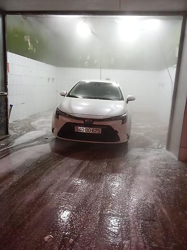 nıssan: Toyota Corolla: 1.8 l | 2019 il Sedan — 2