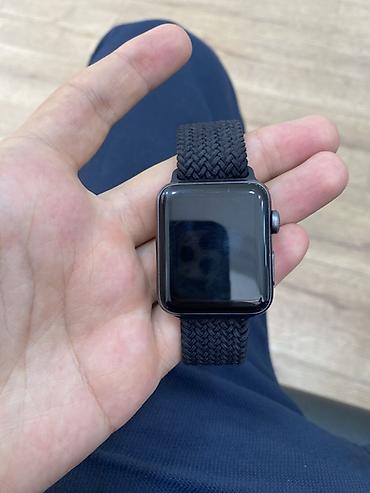 Smart saatlar: Apple Watch Series 3, 42 mm, GPS modeli Xüsusiyyətlər: - Korpus — 4