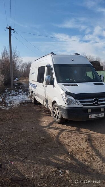 мерседес спринтир: Жеңил жүк ташуучу унаа, Mercedes-Benz, Стандарт, 2 т, Колдонулган