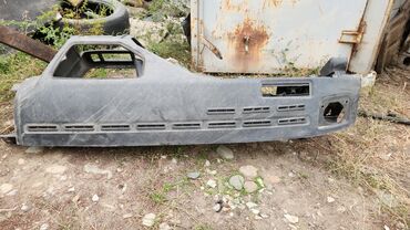 щиток приборов гольф 2: Торпедо Volvo 2000 г.