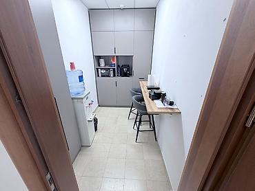 горам: Аренда офисов, 178 м², В бизнес центре, С видом на горы, С отдельной кухней, С отдельным сан узлом — 5