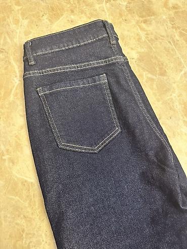 bootcut: Almisam ayagini kəsdirmişəm ama hec geyinməmişəm. Tezedi. 35 AZN-e — 5