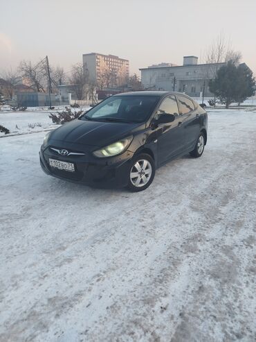 Hyundai: Hyundai Solaris: 2013 г., 1.6 л, Механика, Бензин, Седан