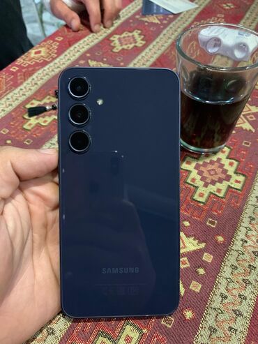 Компьютеры, ноутбуки и планшеты: Samsung Galaxy A35, 256 ГБ, цвет - Синий, Отпечаток пальца, Face ID, С документами