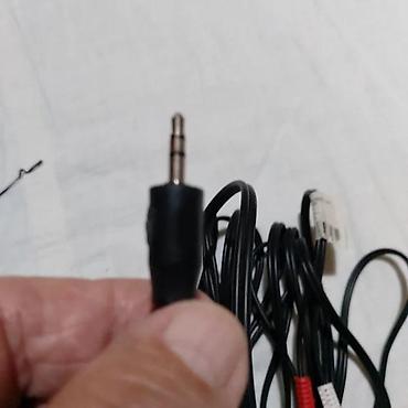 gobleni katalog: AUDIO KABEL 3,5 MM NA RCA 3 MET. | Nov (nekorišten) audio kabel sa — 2