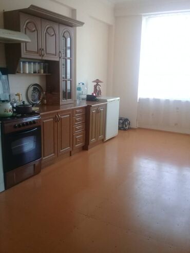 Uzunmüddətli kirayə mənzillər: Bineqedi rayonu 9-cu mikrarayonda 16 mertebeli binanın 14-cu — 2