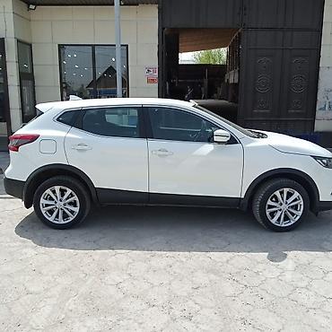 чехлы бу: Nissan Qashqai: 2019 г., Автомат, Бензин, Кроссовер — 2