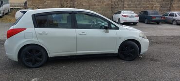 Nissan: Nissan Tiida: 1.8 l | 2007 il Hetçbek — 10