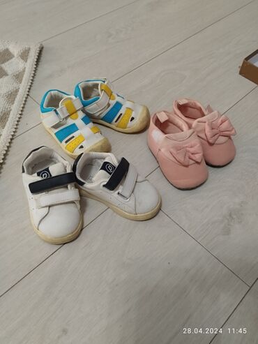 турецкая детская обувь: Турецкая детская обувь фирмы papix 19 размер за всё 300 сом