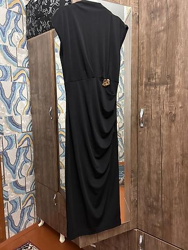 charles keith canta: Qara uzun ziyafət donu - Rəng: qara - Model: bel hissəsində dekorativ — 1