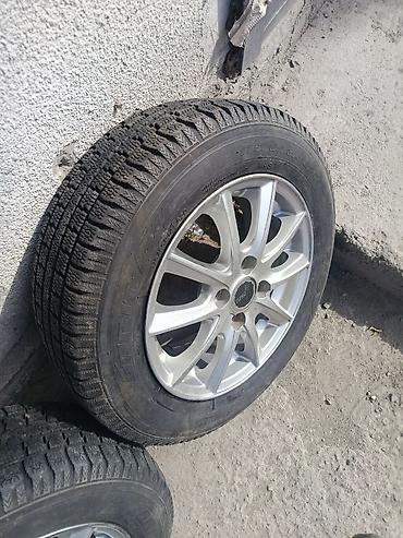 Дисктер: Дөңгөлөктөр монтажда 175 / 65 / R 14, Кыш, Колдонулган, Комплект, Жеңил унаалар, Куйма, тешиктери - 4 — 6