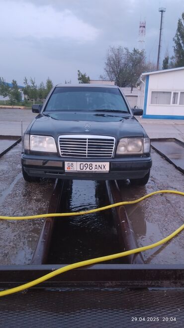 Mercedes-Benz: Mercedes-Benz E-Class: 1994 г., 2.5 л, Механика, Дизель, Седан
