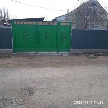талас баня: 61 м², 3 комнаты, Старый ремонт Без мебели