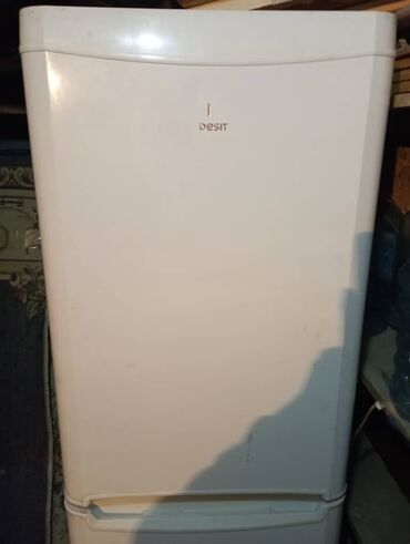 Холодильники: Холодильник Indesit, Б/у, Трехкамерный