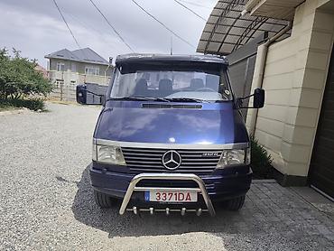 сапог двухскатный: Эвакуатор, Mercedes-Benz, 1996 г., Прямая — 2