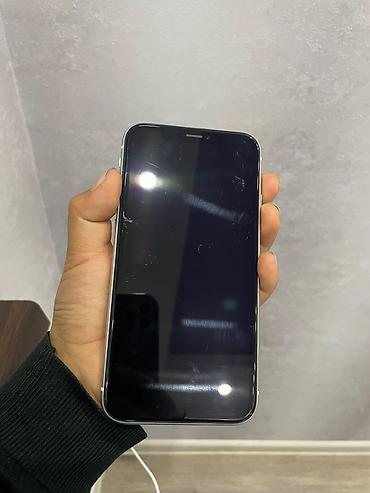 Apple iPhone: IPhone Xr, Б/у, 128 ГБ, Белый, Чехол, 77 % — 9