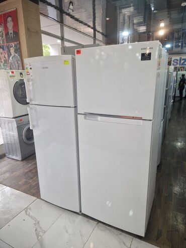 Ət çəkən maşınlar: 2 qapılı Samsung Soyuducu Satılır, rəng - Ağ