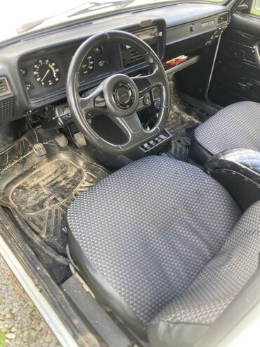 VAZ (LADA): VAZ (LADA) 2107: 1.6 l | 2005 il 44800 km Sedan — 14