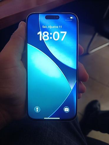 apple carplay: Gümüşü, Simsiz şarj — 4