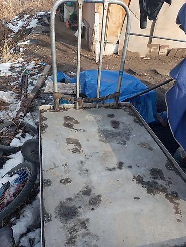 Садово-строительные тачки и тележки: Садово-строительная тачка и тележка, Стальная, Четырехколесная — 4