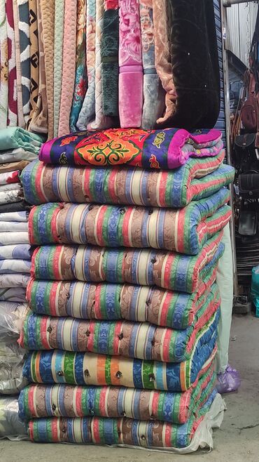 продаю одеяла: Матрас,шейшеп,матрац,одеяло,журкан Постельное белье, матрасы, одеяло