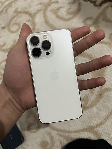 IPhone 13 Pro, Б/у, 128 ГБ, White Titanium, Чехол, 77 %
