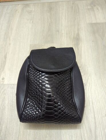 прикатен крем дар точикистон: Отдам рюкзачок за шоколадку Бабаевский)) единственное ручка стёрлась