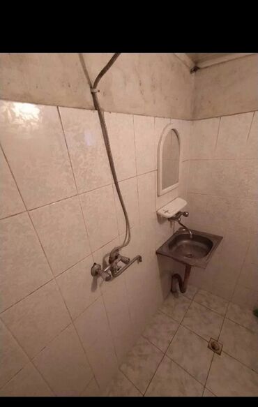 nerimanov genclikde kiraye evler: 50 м², 1 комната, Комби, Газ, Электричество