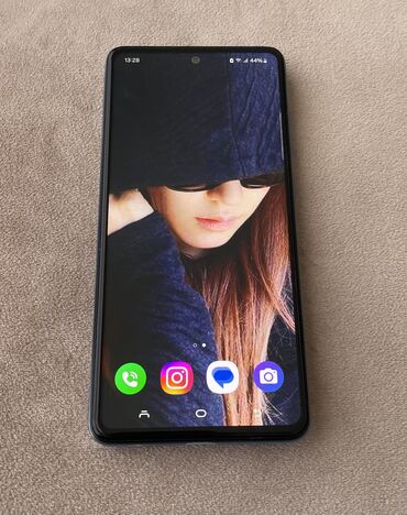 Tavalar: Samsung Galaxy A72, 128 GB, rəng - Göy, Barmaq izi, İki sim kartlı, Face ID