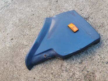 Auto delovi: Prednje desno krilo Lada 2104 Karavan, Lada 2105, Lada 2107 Riva br.2 — 2