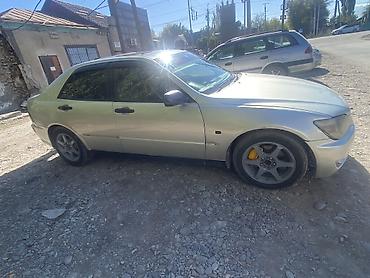 Lexus: Lexus IS: 2002 г., 2 л, Бензин, Седан — 4