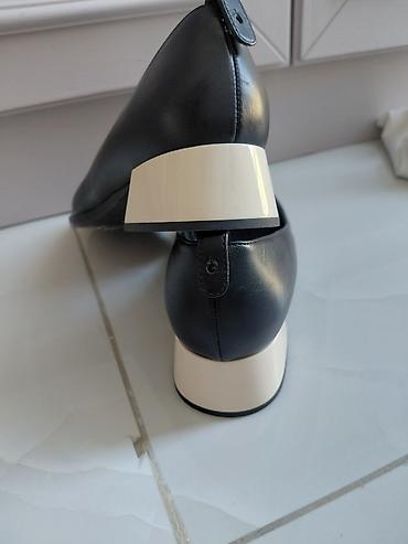 sol de janeiro: MaxMara qadın ayaqqabısı - Brend: MaxMara - Mənşə: Made in Italy - — 2