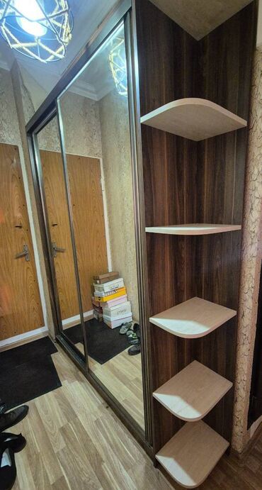 Dolablar: İşlənmiş, Kupe, 2 qapılı Künc dolab, Dəhliz dolabı