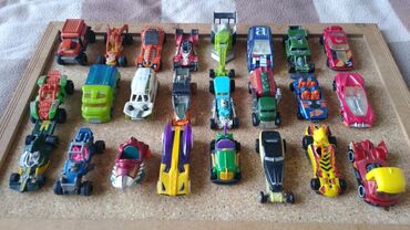 uşaq maqnitofonu: Çox popular və keyfiyyətli orijinal Hot Wheels maşınları. Qiyməti 1