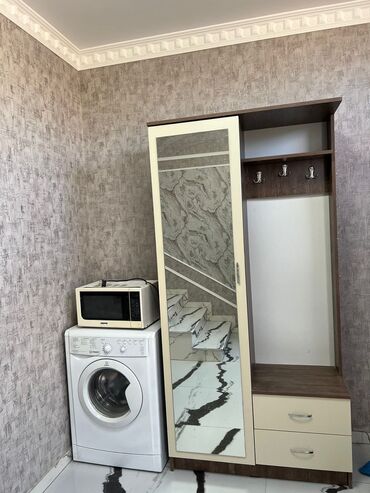 Uzunmüddətli kirayə mənzillər: Baki seher badamdar qesebesi kiraye . baki badamdar 3 massiv 3 otaqli — 8