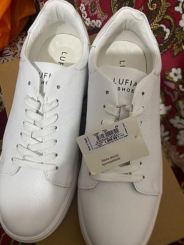 lufian: Lufian Shoes kişi krossovkası.Qiymet 60 son - Rəng: tam ağ - — 1