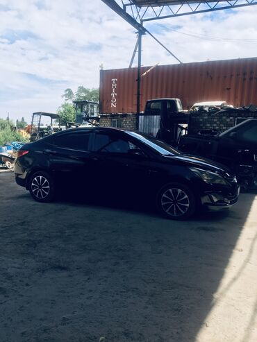 Hyundai: Hyundai Solaris: 2016 г., 1.4 л, Механика, Бензин, Седан — 2